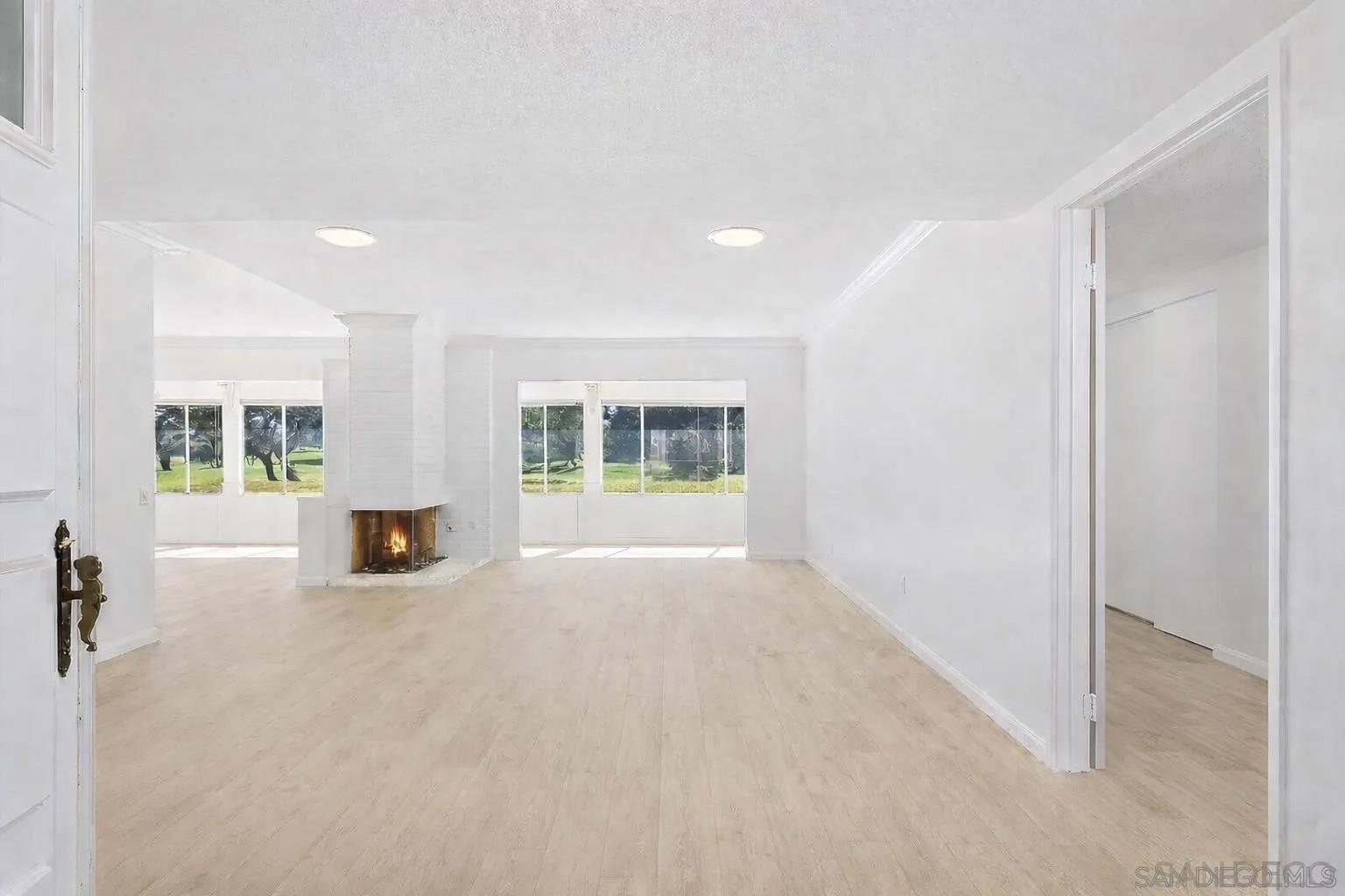 12039 Caminito Cadena