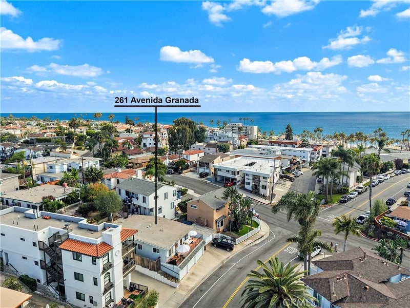 261 Avenida Granada
