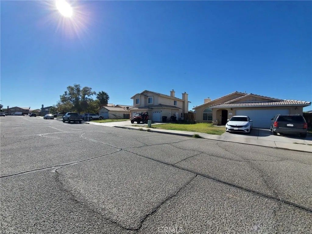 Photo of 821 Cypress Lane, Blythe, CA 92225 (MLS # OC25267221)