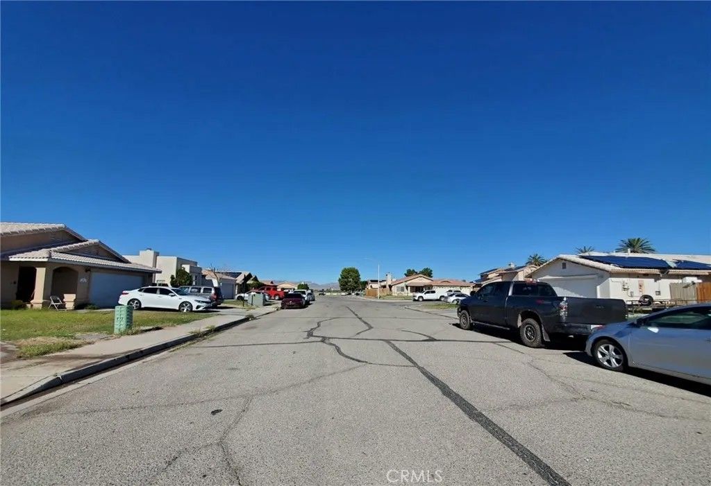 Photo of 821 Cypress Lane, Blythe, CA 92225 (MLS # OC25267221)