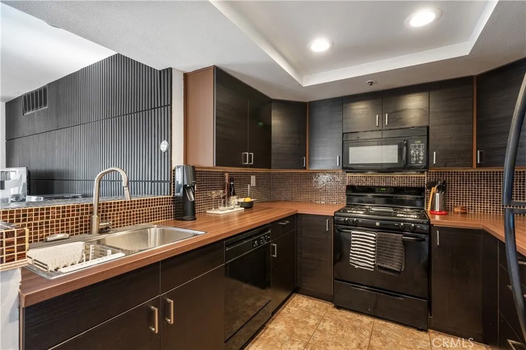 35 Linden Avenue 410