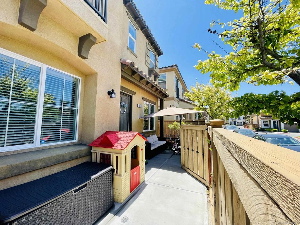 Photo of 1518 Caminito Soria #2, Chula Vista, CA 91913 (MLS # 250044848)