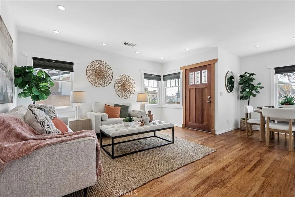 5107 W 136th