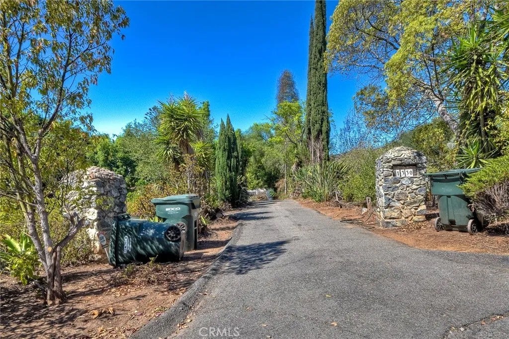 1330 Twain Court