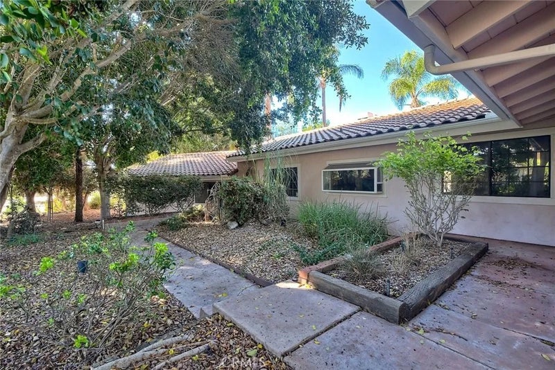 1330 Twain Court