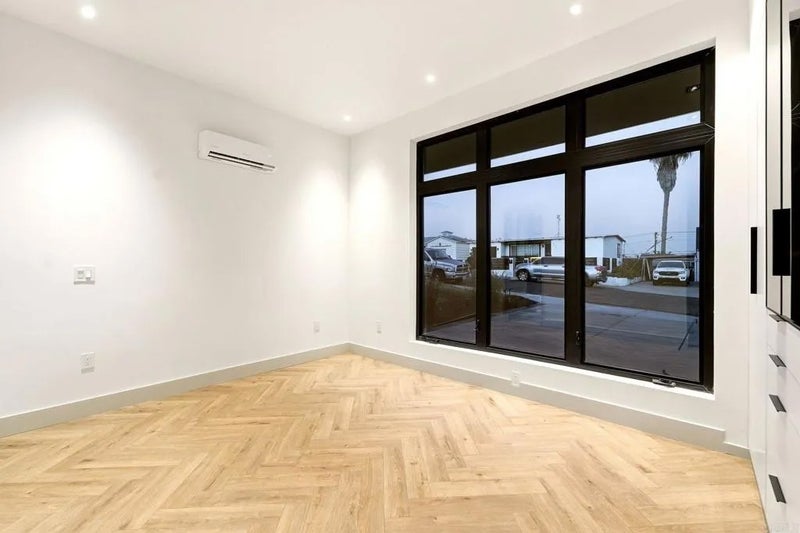 2514 44th Street