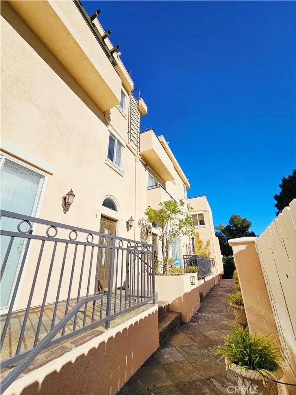 Photo of 4732 Radford Avenue #3, Valley Village, CA 91607 (MLS # AR25273653)