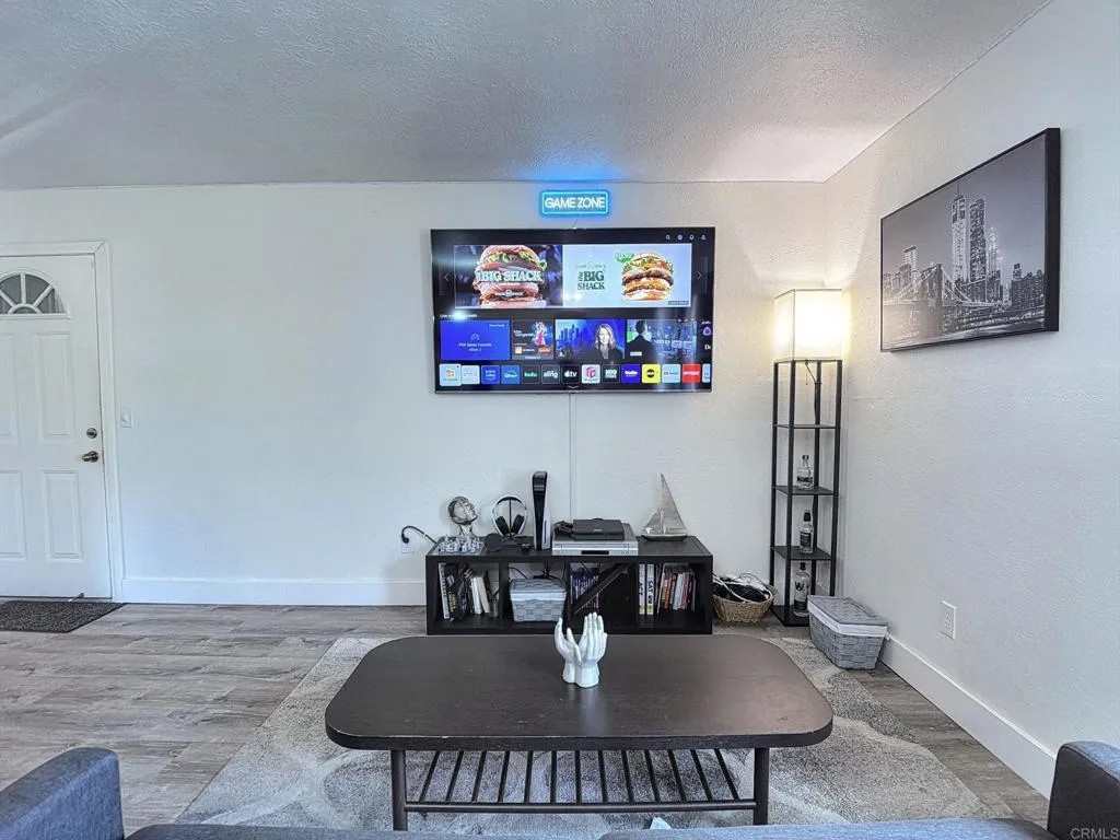 1627 Pentecost Way 7