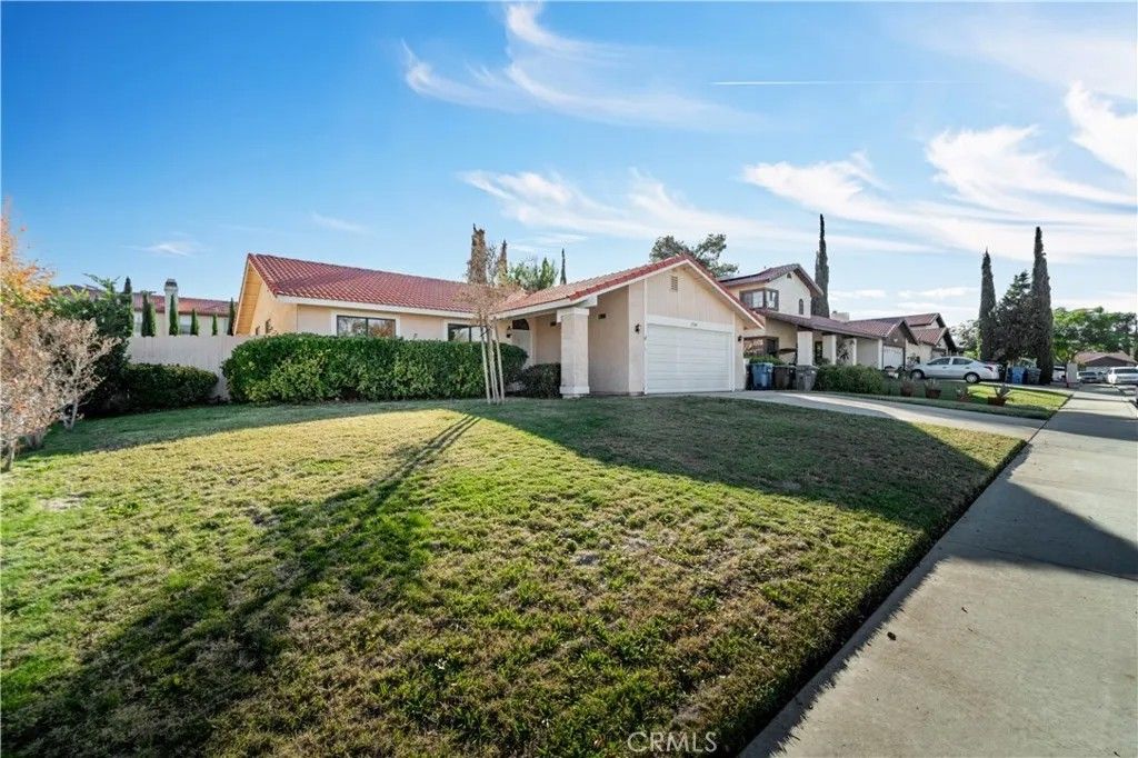 Photo of 1728 Marcus Avenue, Palmdale, CA 93550 (MLS # SR25267350)