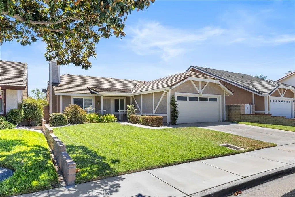 6811 Arthur Court