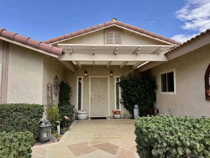 9770 Middlecoff Ct