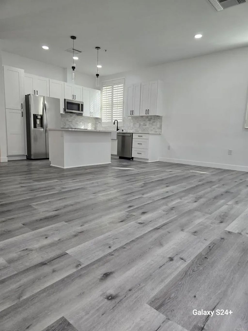 Photo of 110 W Island Ave, San Diego, CA 92101 (MLS # PTP2600742)