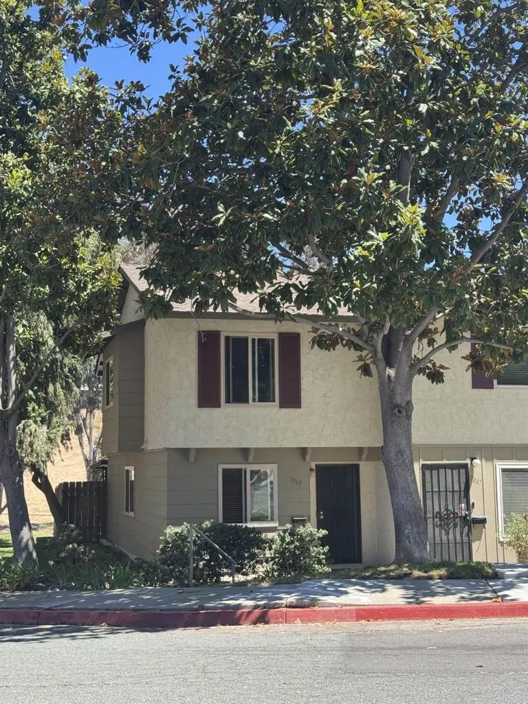 7069 Russan Lane