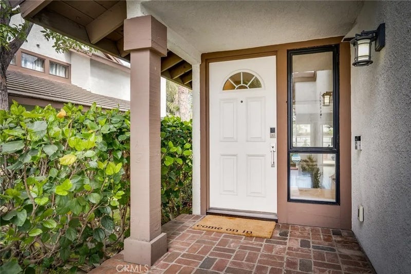 8537 Courreges Court