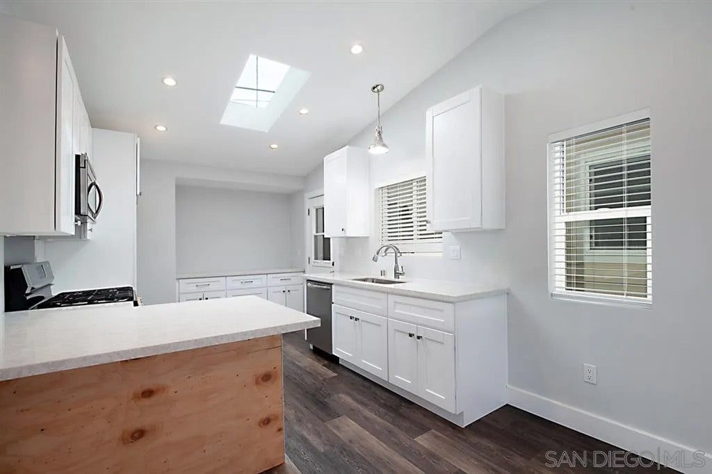 3785 Villa Terrace