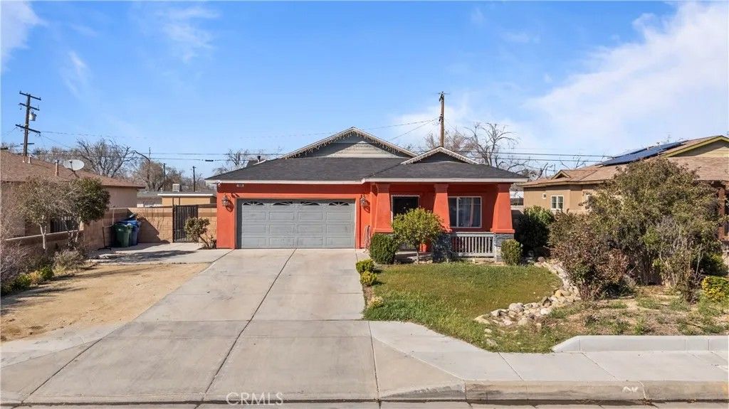 Photo of 1329 W Ave I, Lancaster, CA 93534 (MLS # SR26068274)