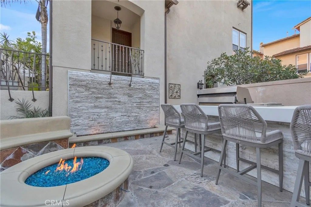 Photo of 347 Tall Oak, Irvine, CA 92603 (MLS # PV26046438)