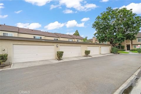 Tiny photo for 15890 Camo Bluff, Fountain Valley, CA 92708 (MLS # RS25234878)