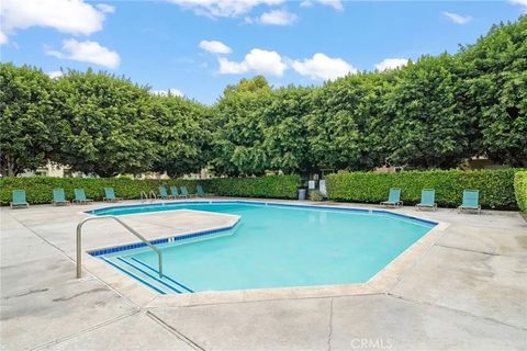 Tiny photo for 15890 Camo Bluff, Fountain Valley, CA 92708 (MLS # RS25234878)