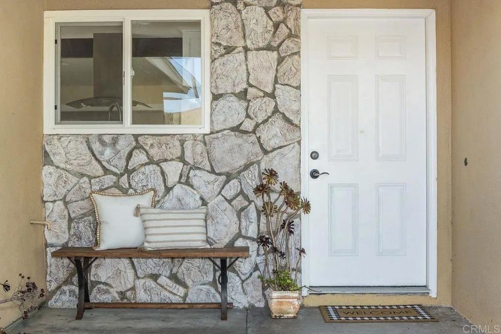 Photo of 1738 Rush Avenue, Vista, CA 92084 (MLS # NDP2601013)