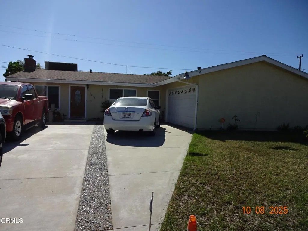Photo of 1018 Lemar Avenue, Oxnard, CA 93036 (MLS # V1-33609)