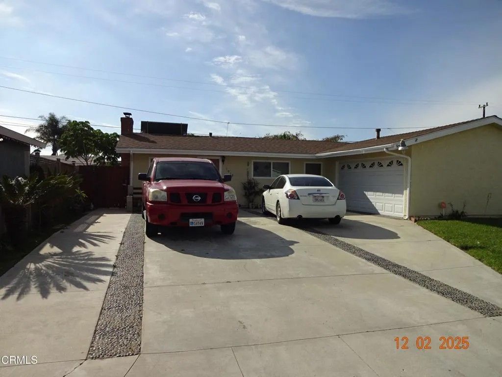 Photo of 1018 Lemar Avenue, Oxnard, CA 93036 (MLS # V1-33609)