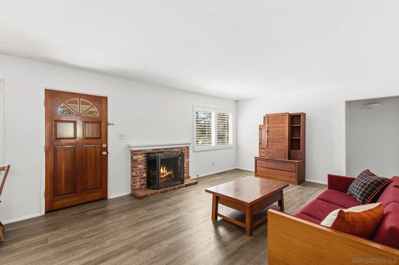 4216 Calavo Dr