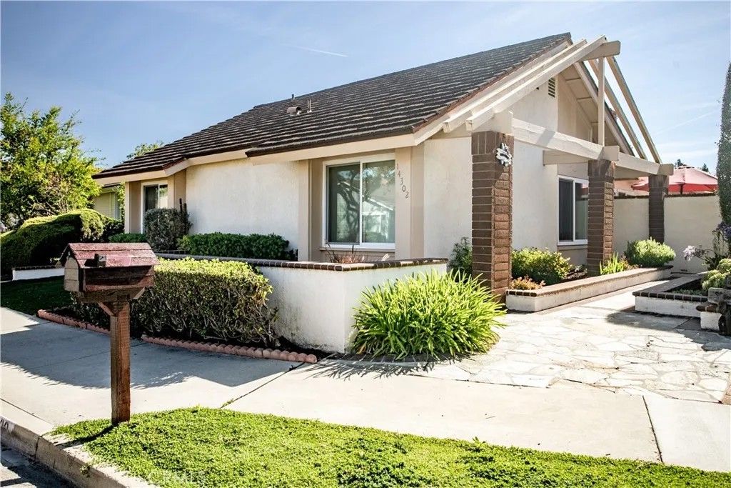 Photo of 14302 Morning Glory Rd, Tustin, CA 92780 (MLS # PW26047084)