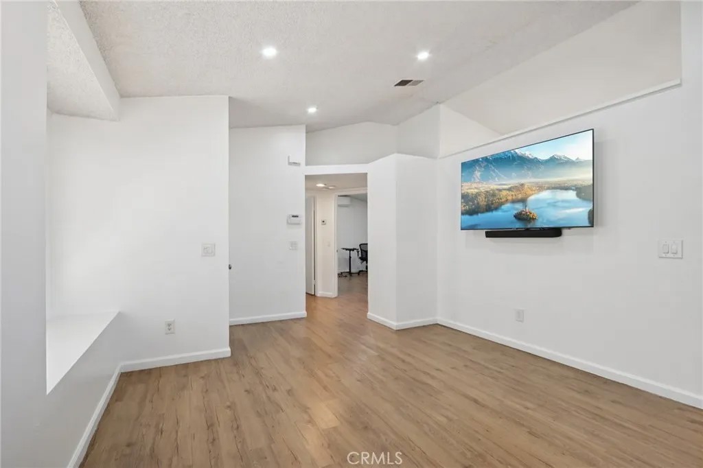 310 S Paulsen Avenue