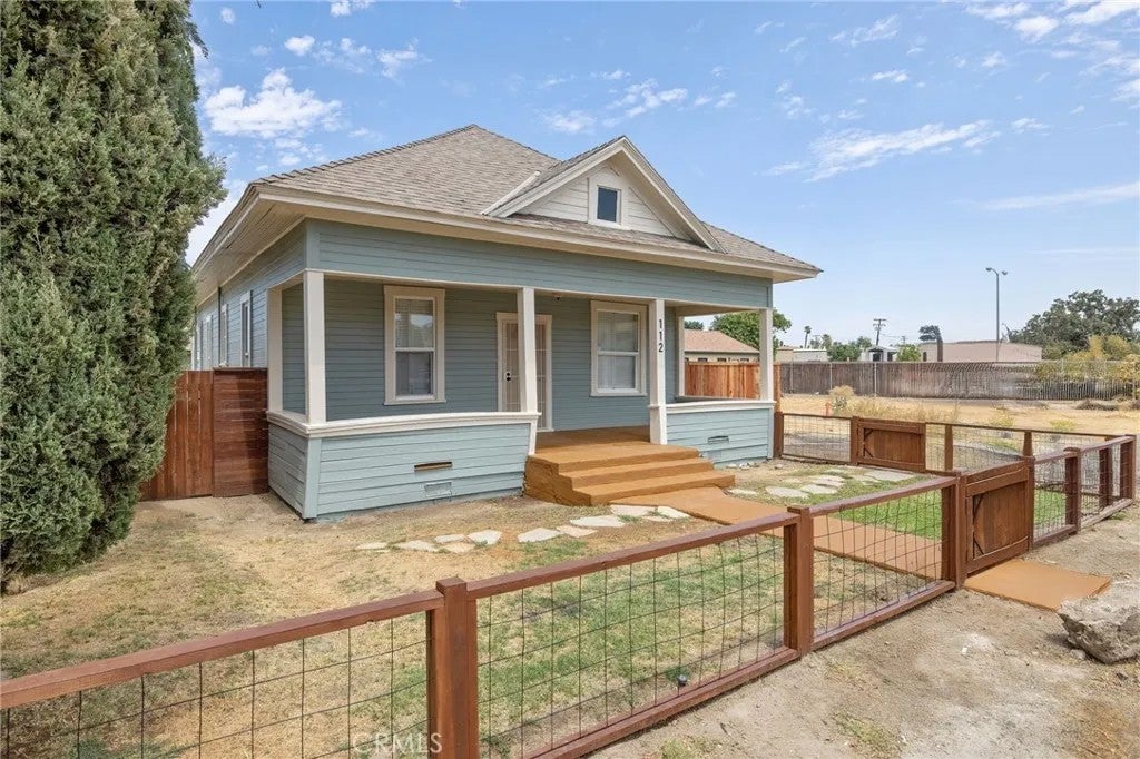112 Irwin Court