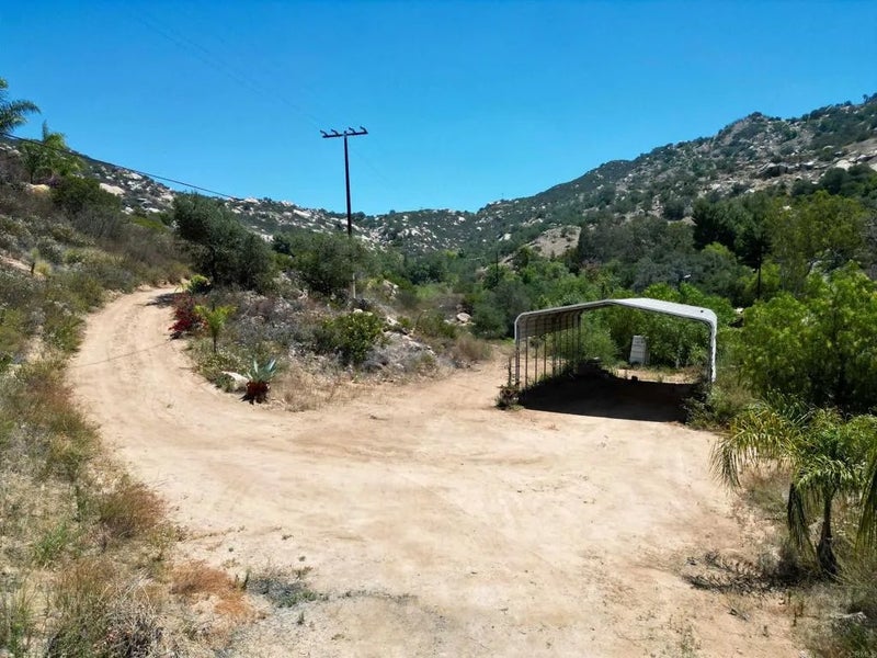 5589 Rainbow Creek
