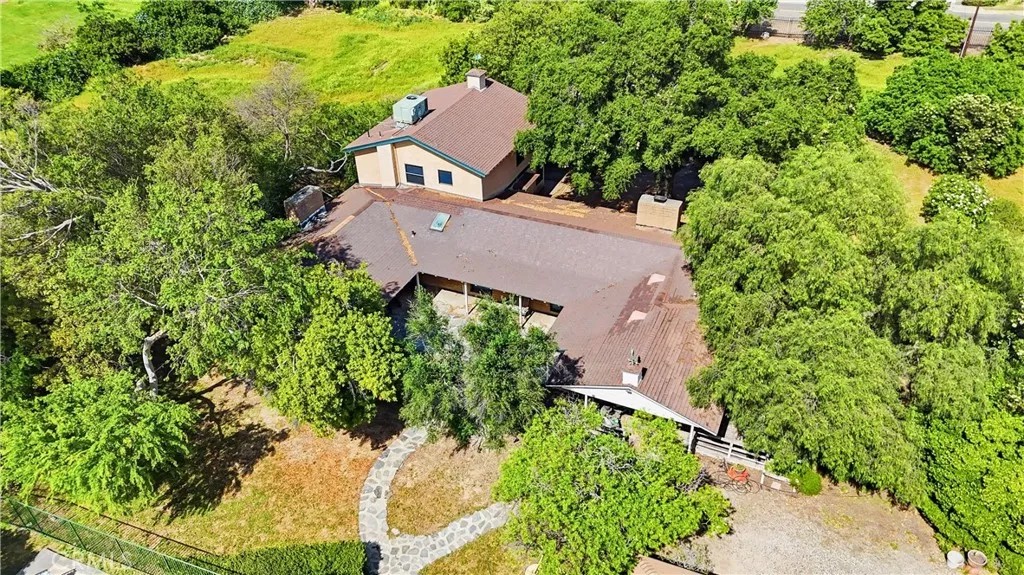 5729 Grandview