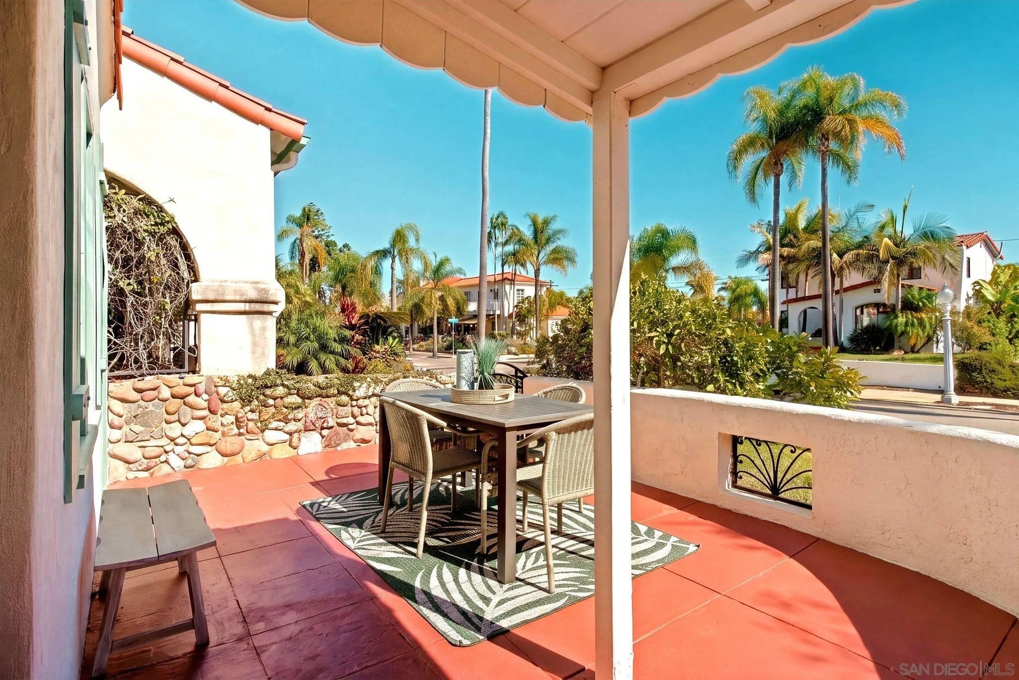 4632 W Talmadge Drive