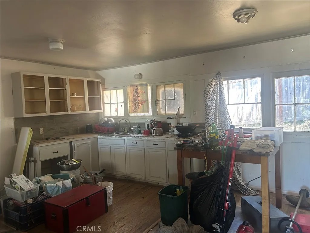 4573 Pine