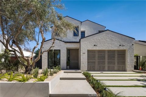 4312 Camellia Studio City CA 91604