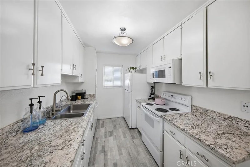 611 S La Veta Park Cir 127