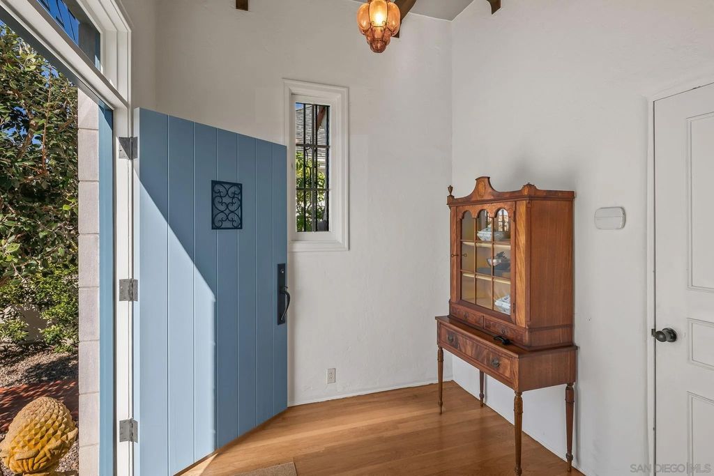 Photo of 7227 Olivetas Ave, La Jolla, CA 92037 (MLS # 260004844)