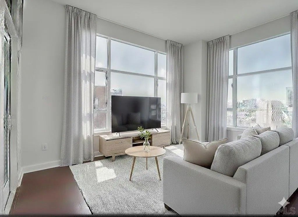 Photo of 530 K St #1112, San Diego, CA 92101 (MLS # 230018753)