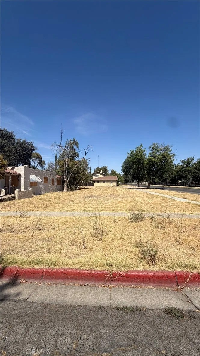 409 W 25th Street