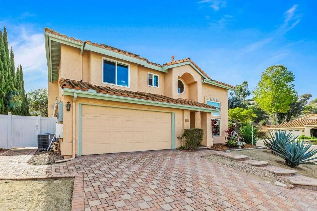 Photo of 5304 Lavade Ln, Bonita, CA 91902 (MLS # PTP2508561)
