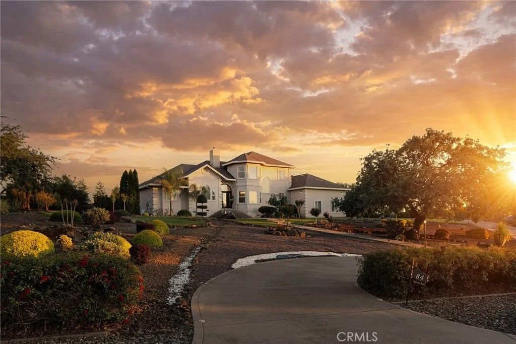 Photo of 84 Eagle Nest Dr, Chico, CA 95928 (MLS # SN26091811)