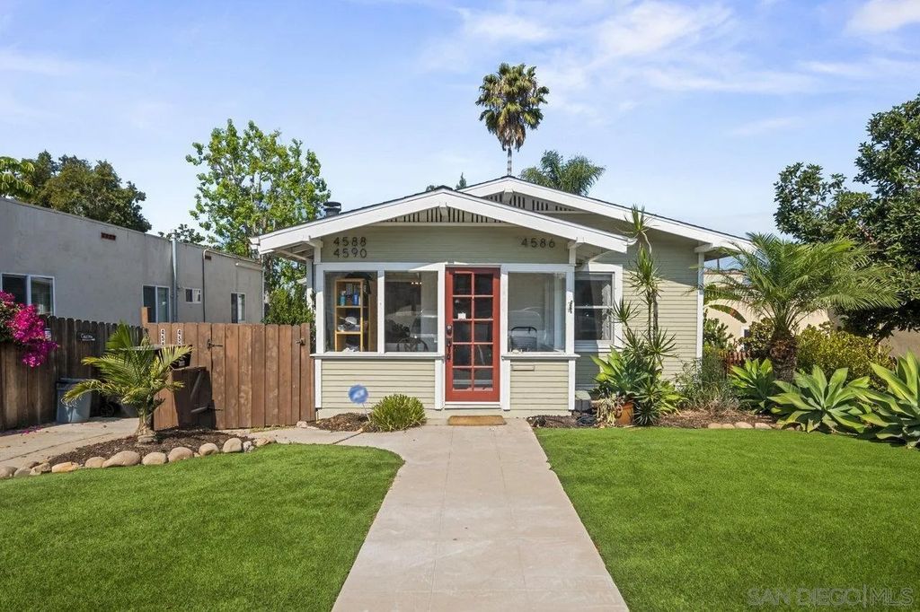 Photo of 4586-4590 Arizona St, San Diego, CA 92116 (MLS # 260002318)