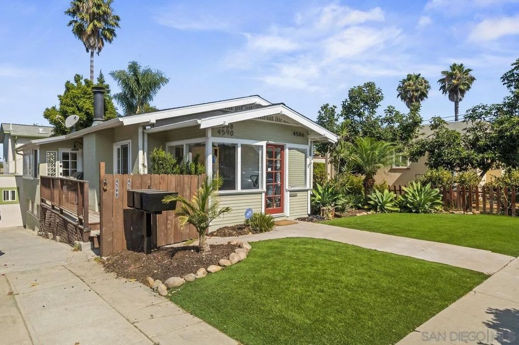 Photo of 4586-4590 Arizona St, San Diego, CA 92116 (MLS # 260002318)