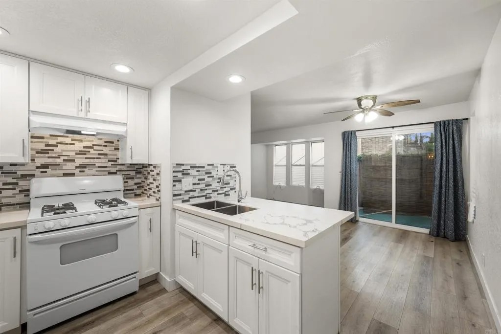 1802 VIA LAS PALMAS UNIT 37