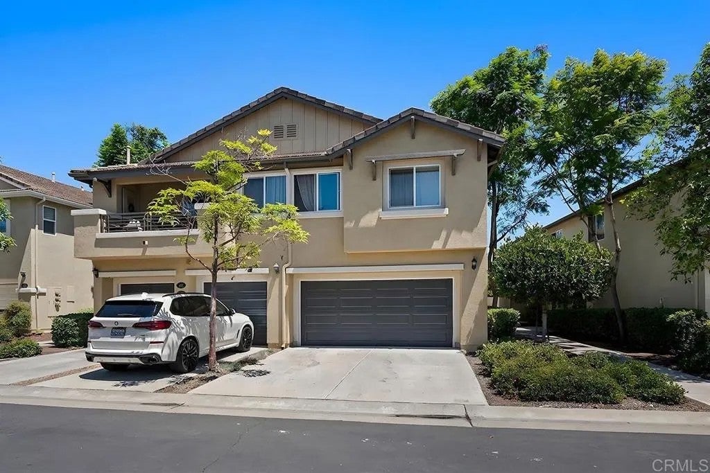 1242 STAGECOACH TRAIL LOOP