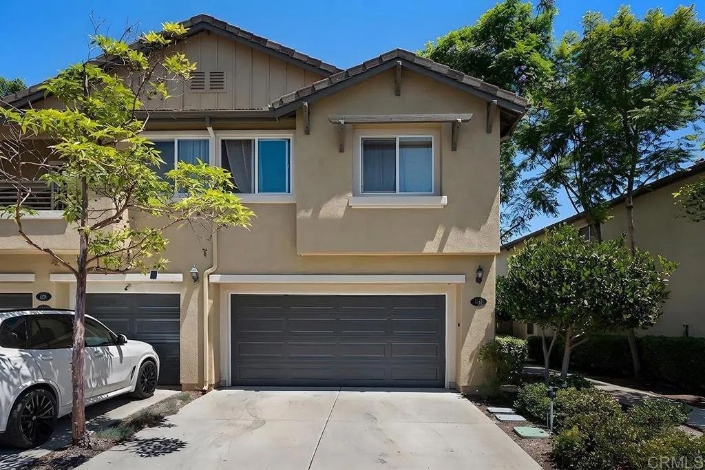 1242 STAGECOACH TRAIL LOOP