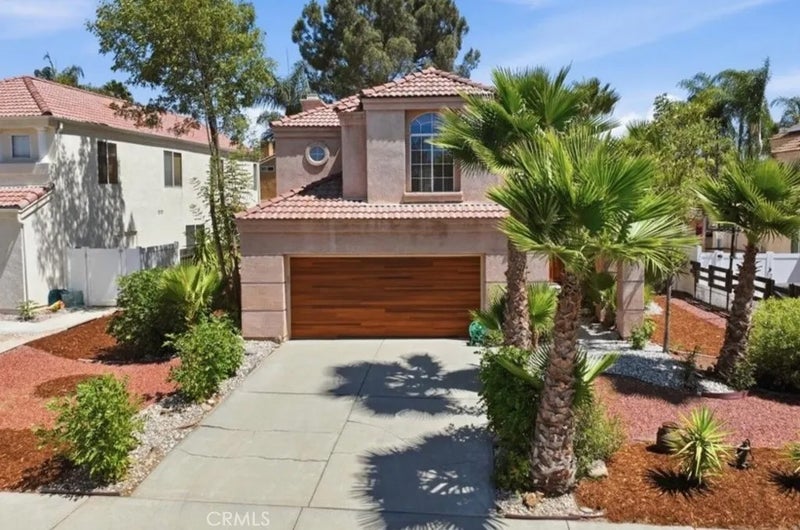 39876 Via Castana