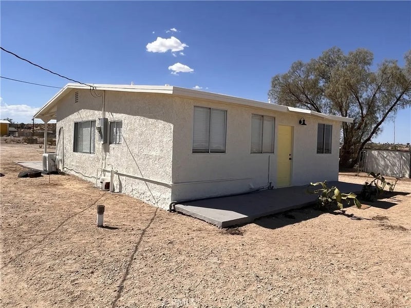 6857 Split Rock
