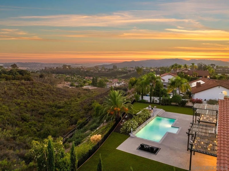 12893 Palisades Court