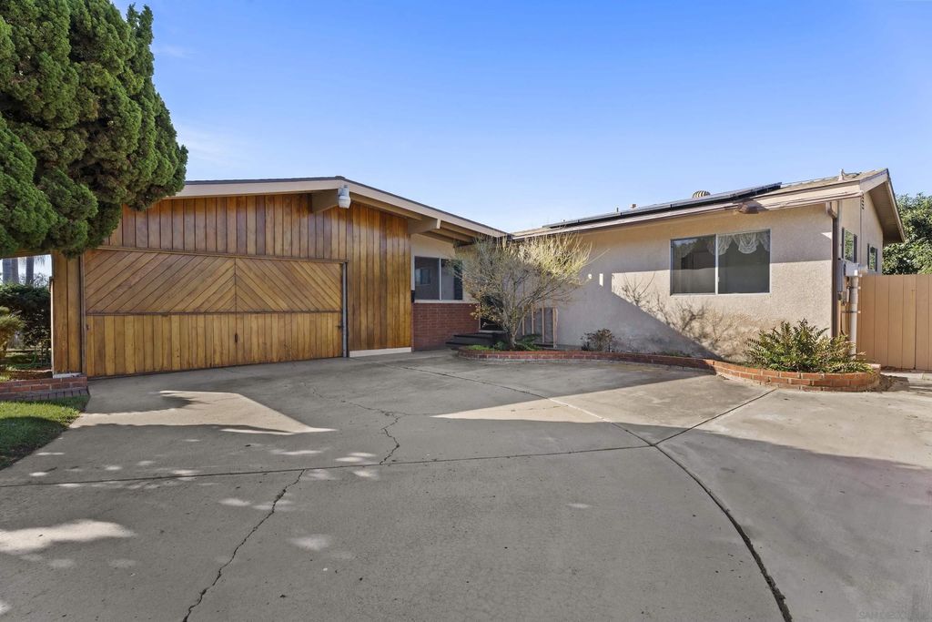 Photo of 6542 Burgundy St, San Diego, CA 92120 (MLS # 260001757)